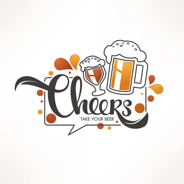 Salud, ilustración vectorial con tazas de cerveza de barril y letras c — Vector de stock