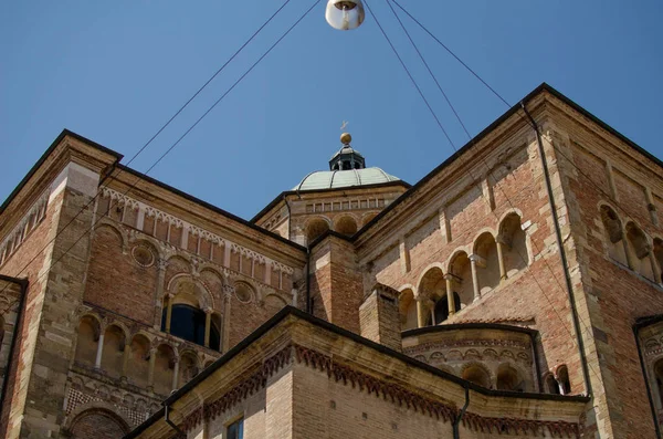 Nézd meg Duomo Parma, Emilia-Romagna, Olaszország — Stock Fotó