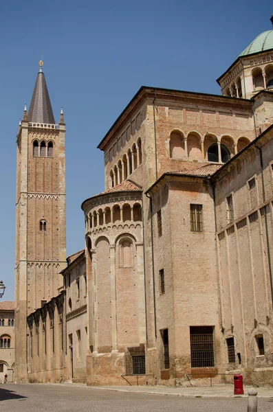 Utsikt över Duomo av Parma, Emilia-Romagna, Italien — Stockfoto