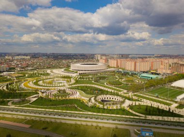 Krasnodar, Rusya - Nisan 2020: Krasnodar şehir manzarası ve FC Krasnodar stadyumu