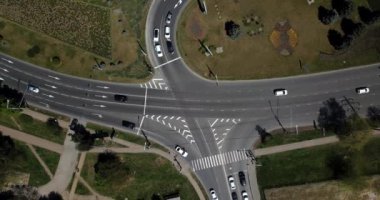 Hava Kent Taşımacılık Koleksiyonu - şehir caddelerinin ve şehir trafiğinin üst görüntüsü