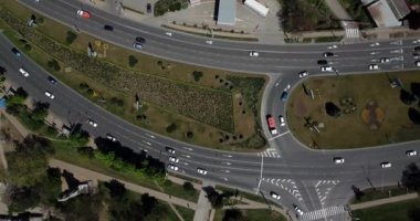 Hava Kent Taşımacılık Koleksiyonu - şehir caddelerinin ve şehir trafiğinin üst görüntüsü