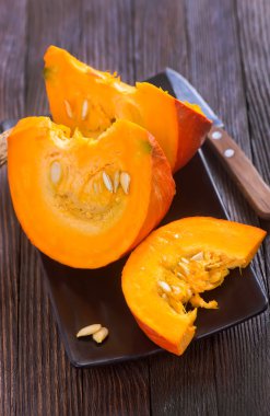 Taze dilimlenmiş kabak