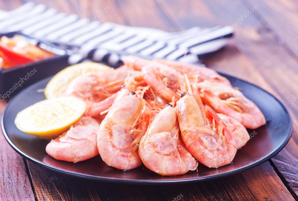 raw shrimps on plate