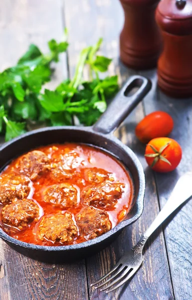 Bolas de carne con salsa —  Fotos de Stock