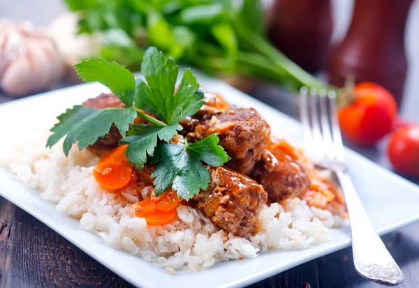 Arroz hervido con salsa — Foto de Stock