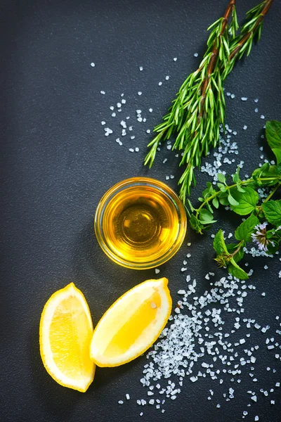 Réš citron s olejem — Stock fotografie
