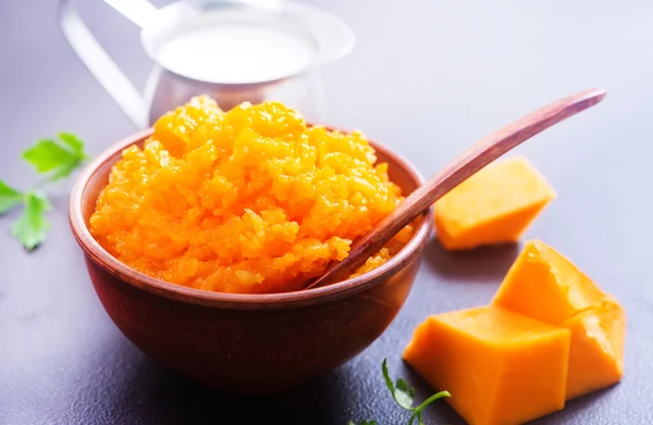 Pumpkin porridge in bowl — Stock Photo, Image
