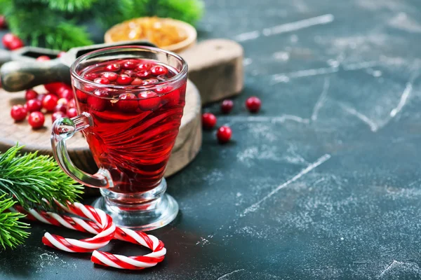 Cranberry drink and berries — Stock Photo, Image