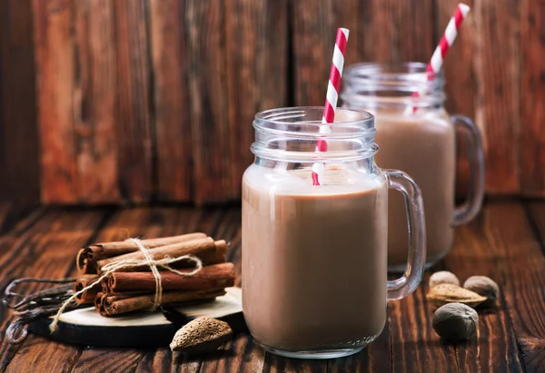 Cocoa drink in glasses — Stock Photo, Image