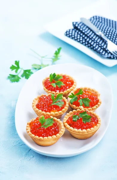 Tartlets with salmon caviar — Stockfoto