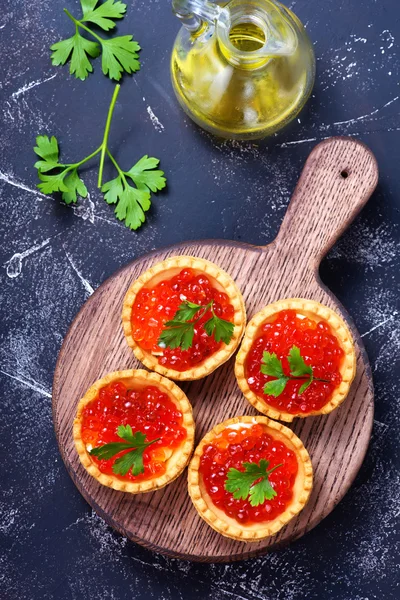 Tartaletas con caviar de salmón — Foto de Stock