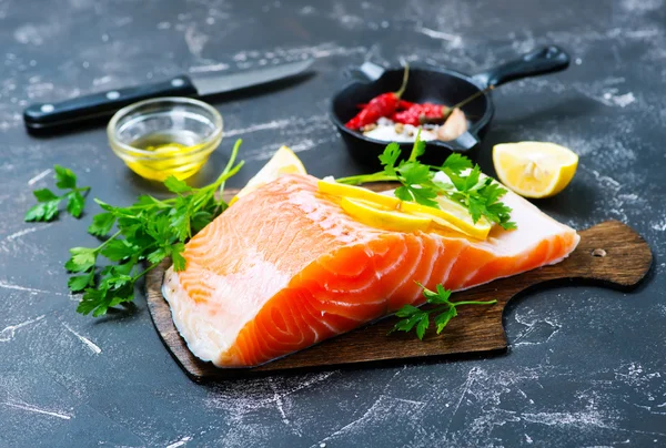 Raw salmon slice — Stock Photo, Image