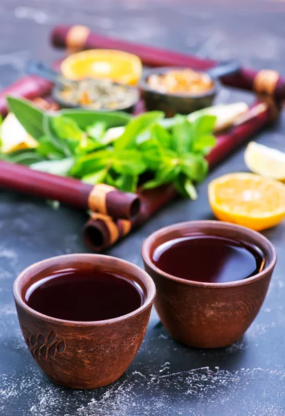 Fresh tea in cups — Stock Photo, Image