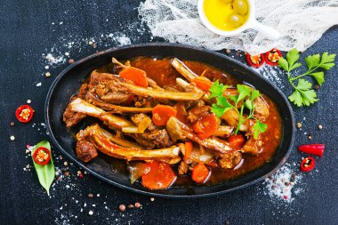 kızarmış et baharatlar Pan ile  