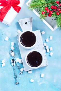 Baharat ile sıcak çikolata