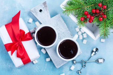 Baharat ile sıcak çikolata