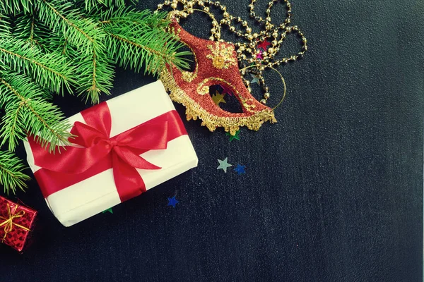 Gift with red ribbon — Stock Photo, Image