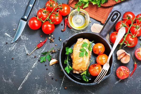 Gebakken eend met specerijen — Stockfoto