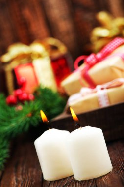 mumlar ve Noel hediyeleri