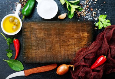 bir tablo, kırmızı biber ve aroma yağı koku baharat