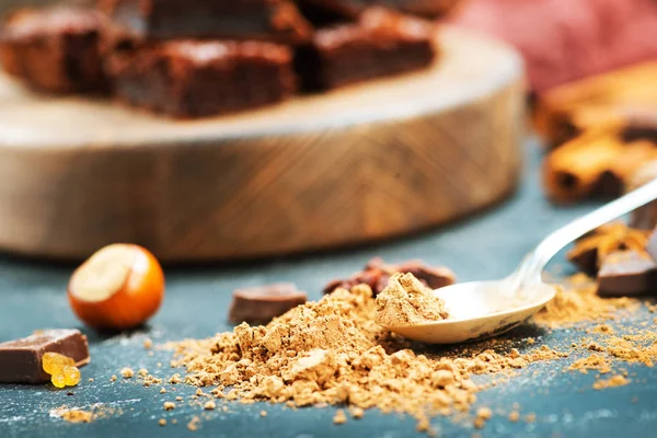 Torta e cacao in polvere — Foto Stock