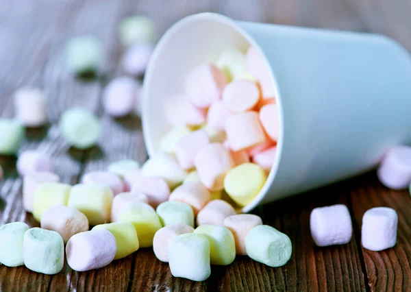 Marshmallow in paper cup — Stock Photo, Image