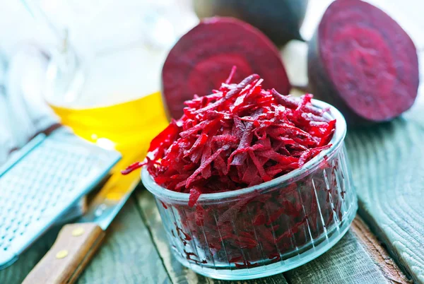 Grated beet in bowl — Stock Photo, Image