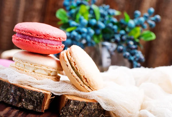 Colorful macaroons on table — Stock Photo, Image