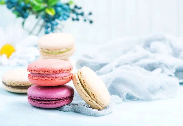 Colorful macaroons on table — Stock Photo, Image