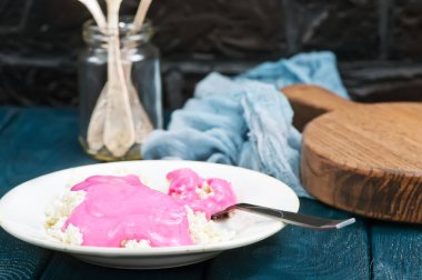 Tatlı süzme peynir