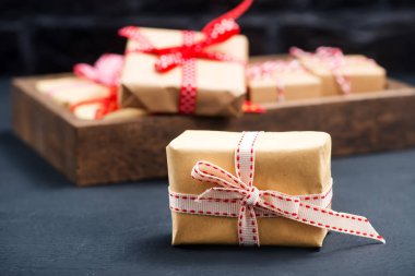 Hediye kutuları tablo