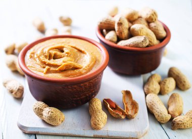 Fıstık ezmesi kase