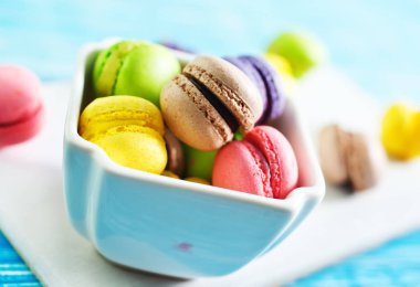 Kase renkli macaroons