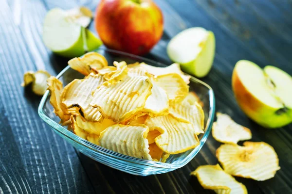 Apple chips in bowl