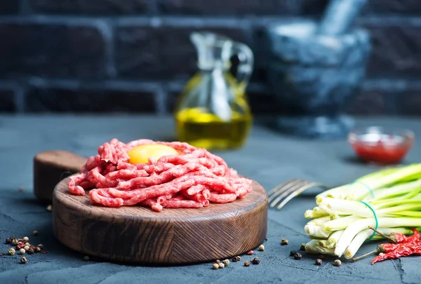 Minced meat with sauce — Stock Photo, Image