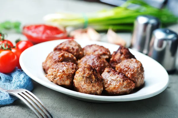 Fried meatballs on plate — Stock Photo, Image