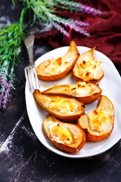 Baked pears with ricotta cheese — Stock Photo, Image