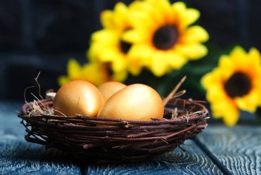  Tablo easter yumurta