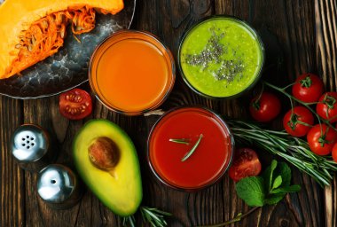 sebze üzerinden taze smoothies