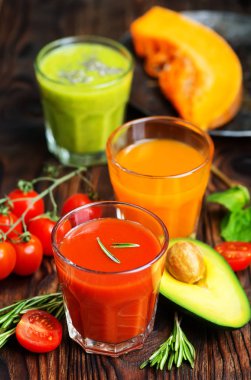 sebze üzerinden taze smoothies