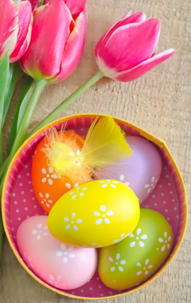 Easter eggs with tulips — Stock Photo, Image