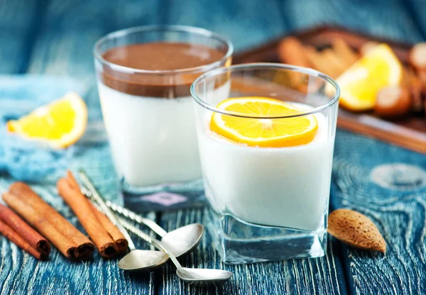 Milk desserts with chocolate — Stock Photo, Image