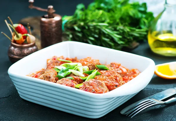 Albóndigas con salsa de tomate —  Fotos de Stock