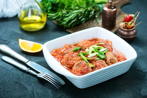 Albóndigas con salsa de tomate —  Fotos de Stock