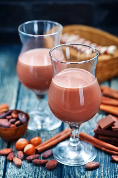 Drink with choocolate in the glasses — Stock Photo, Image