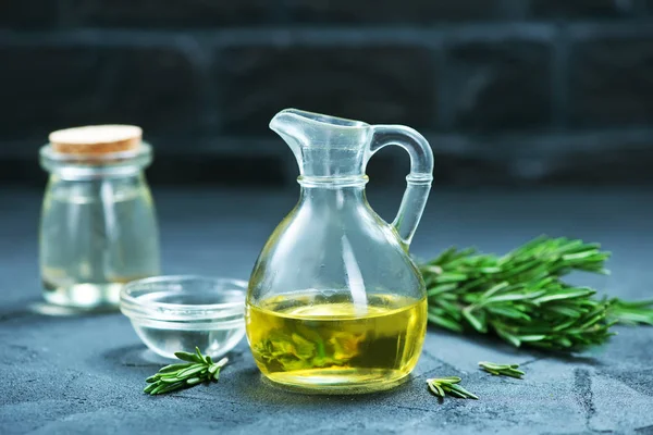 Olive oil with rosemary — Stock Photo, Image