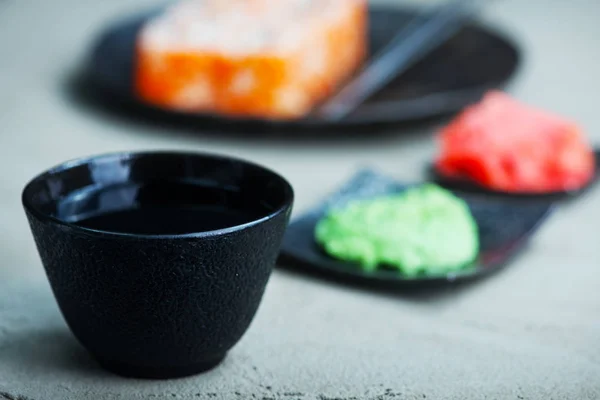 Sushi mit frischem Fisch — Stockfoto