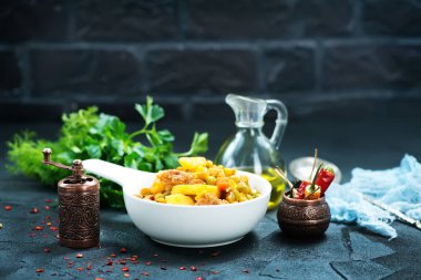 Kızarmış sebze kase