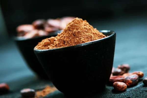 Kakaobönor och pulver — Stockfoto